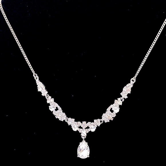 Givenchy Silver-tone Crystal Cluster Necklace - Picture 4 of 14